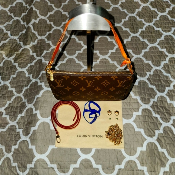 Louis Vuitton Pochette Accessories Purse DATE STAMPED AR0010 w/COA - Picture 14 of 16